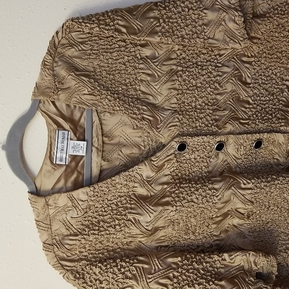 August Max Woman Top w/buttons sz 24W - Picture 3 of 7